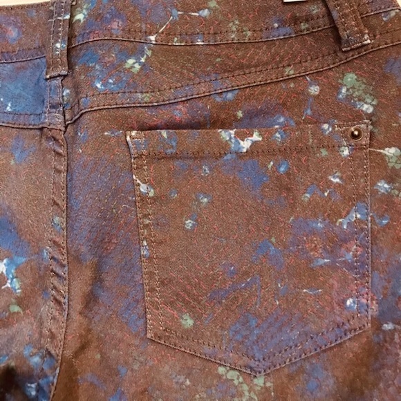 10, INC Patterned Pants Jeans Style Dye Splattered - Picture 6 of 10